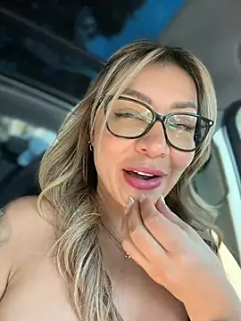 Pokazy przed kamerką – DIANITA_1988