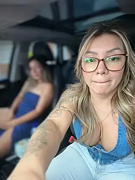 DIANITA_1988 Adlı Modelin Web Kamerası Şovu