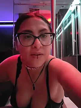 Annfernal Chat XXX in diretta