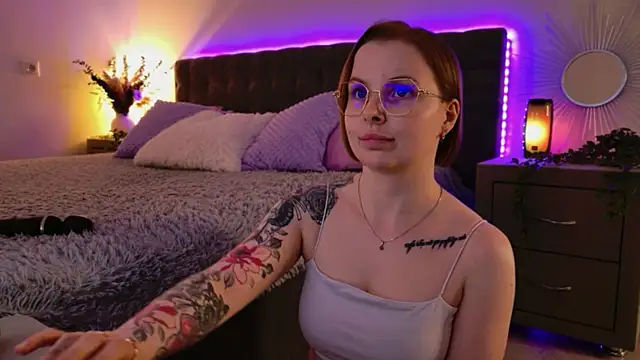 Gwen_Hilton's Live XXX Chat