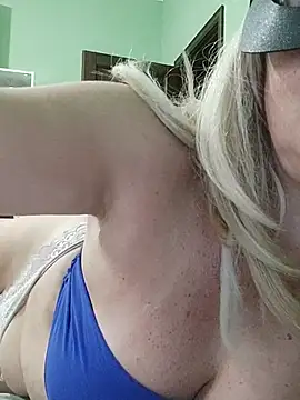 Milfporcona Webcam-Show
