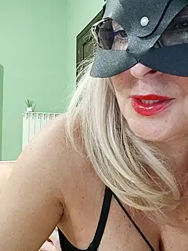 Milfporcona – Live XXX-chat