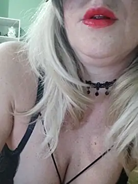 Milfporcona Show in webcam
