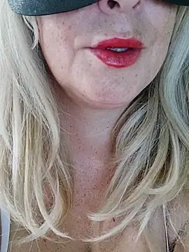 Milfporconaのウェブカメラショー