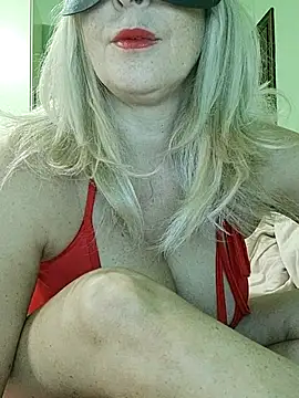 Milfporcona: вебкам-шоу
