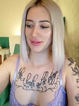 Gina-Lumara Webcam show