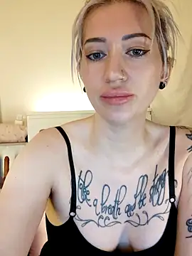 Gina-Lumara Webcam Show