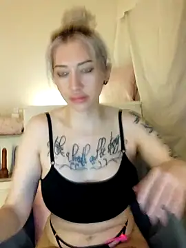 Gina-Lumara Adlı Modelin Canlı XXX Sohbeti