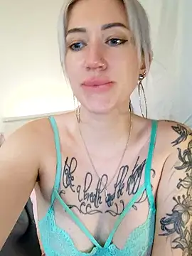 Gina-Lumara Webcam-Show