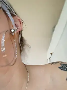 Gina-Lumara Webcam-Show