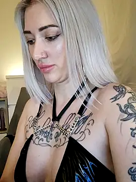 Gina-Lumara Webcam-Show