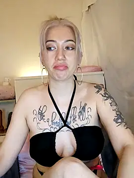 Gina-Lumara's Webcam Show