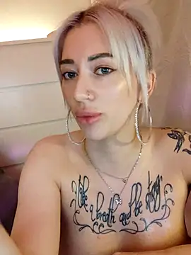 Gina-Lumara Webcam-Show
