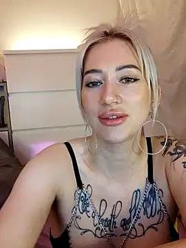Gina-Lumara Webcam-Show