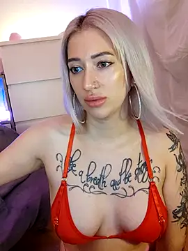 Gina-Lumara Webcamshow