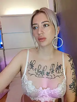 Gina-Lumara Webcam-Show