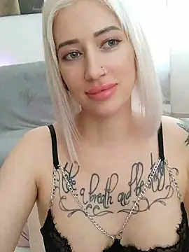 Gina-Lumara's Webcam Show