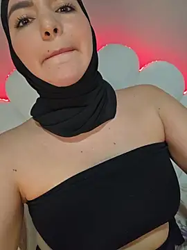 dalilasaadi_'s Webcam Show