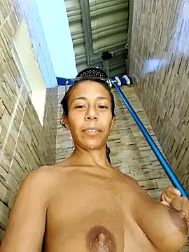 LucyNaturalのウェブカメラショー