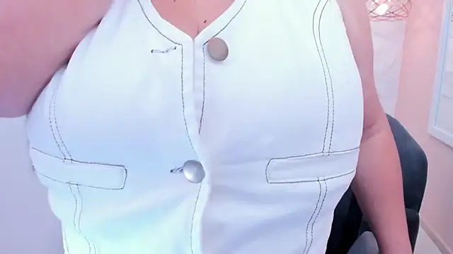 צ'אט XXX בשידור חי של Sharon_tits