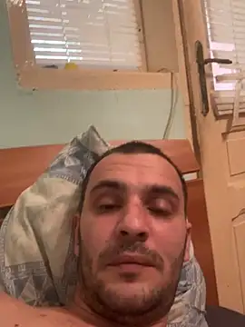 عرض كام AlexandruUK
