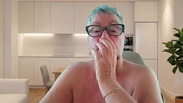 Show Webcam de Mystery-Grandmother