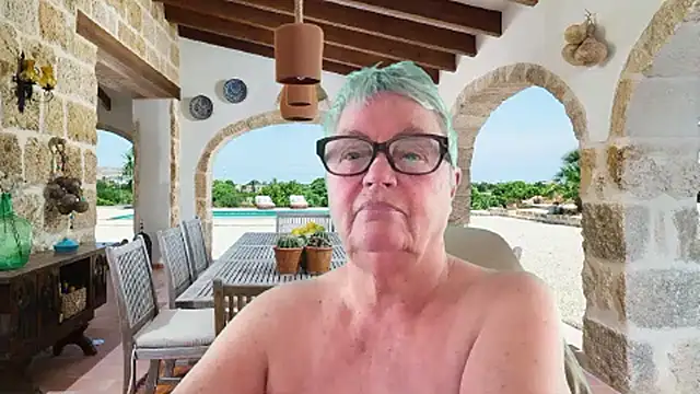 Mystery-Grandmother Webcam-Show