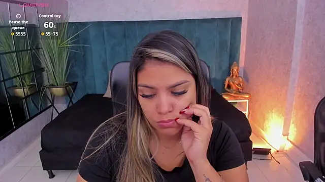Chat +18 de sweetfabianaxl ao vivo