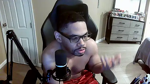 Neovergil0 Show in webcam