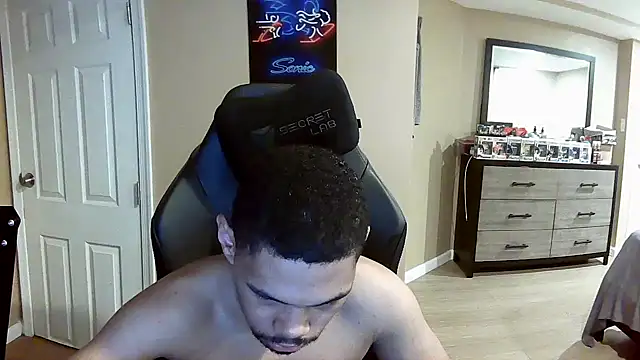 Neovergil0's Webcam Show