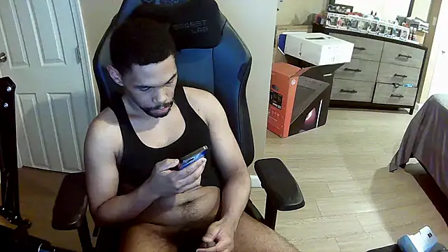 Neovergil0 Show in webcam