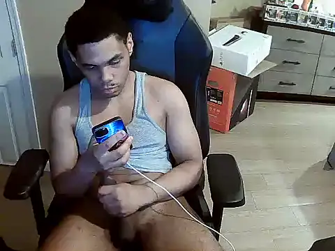 Neovergil0 Show in webcam