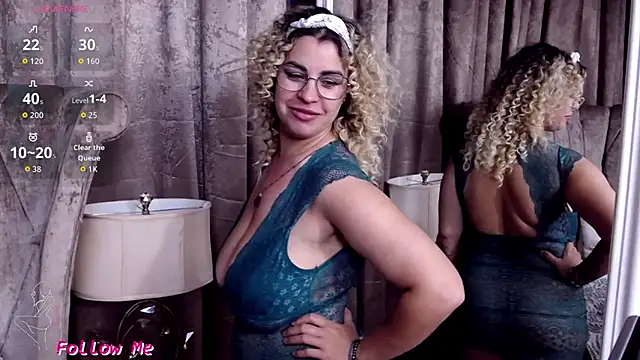 XXX chat uživo modela BustyGizelle