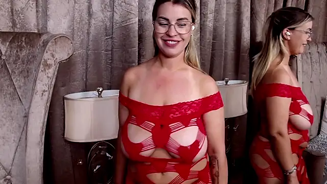 BustyGizelle's Live XXX Chat