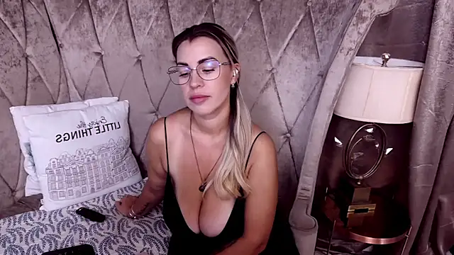 BustyGizelle লাইভ XXX চ্যাট