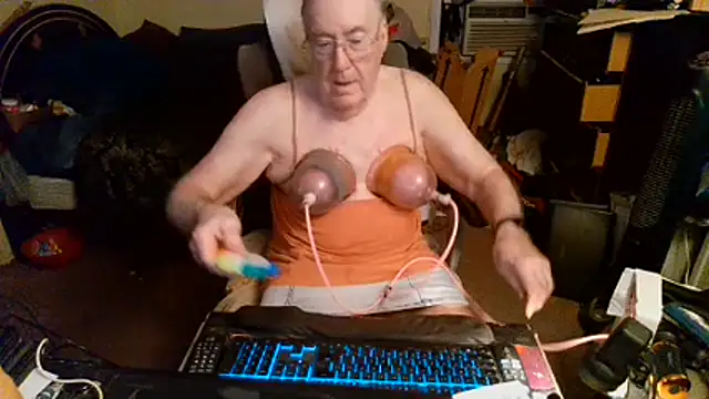 Toastir's Webcam Show