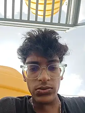 ThejasRockeyn Webbikameraesitys