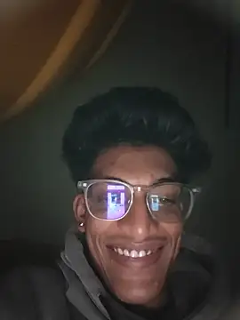 ThejasRockeyn Webbikameraesitys