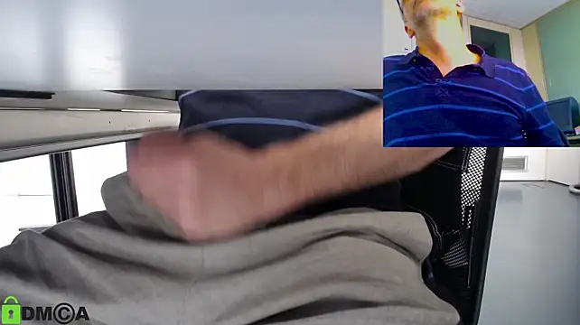 Webkamerová show pliko