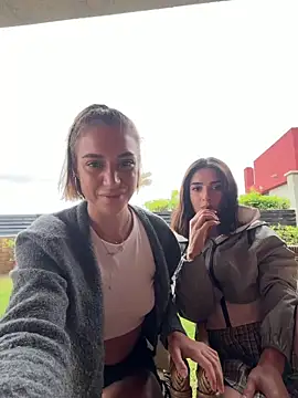 italianPassion: διαδικτυακό σόου στην κάμερα