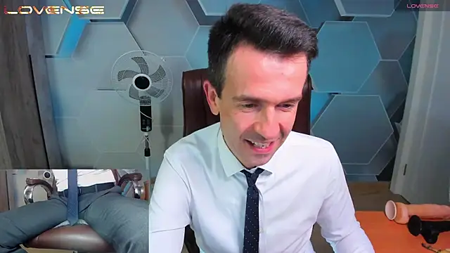 Pokazy przed kamerką – SteveTiger