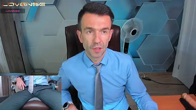 SteveTiger Pertunjukan Webcam