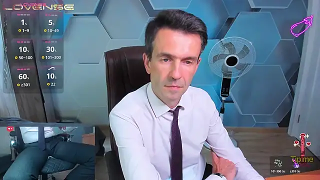 SteveTiger webkamerás műsora