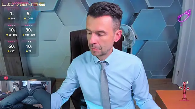 SteveTiger Pertunjukan Webcam