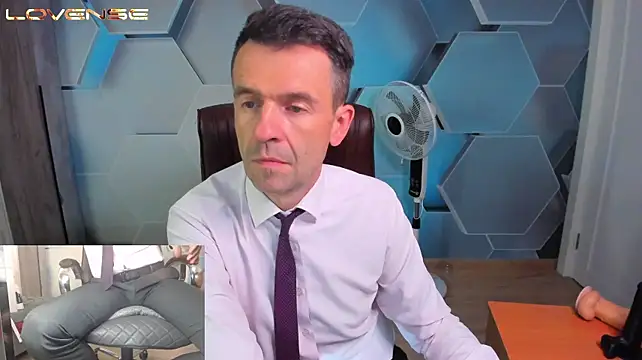 הופעת וובקאם של SteveTiger