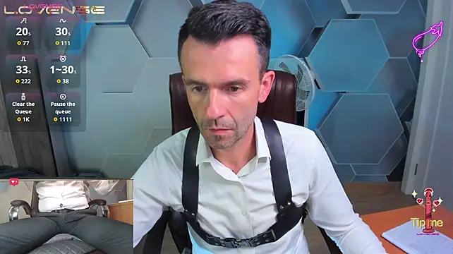Pokazy przed kamerką – SteveTiger