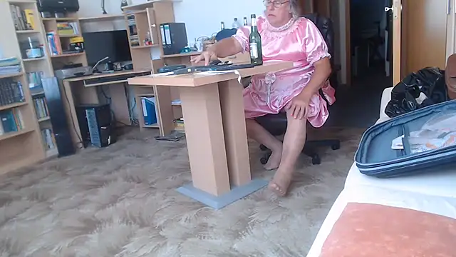 Sissygera webcam show