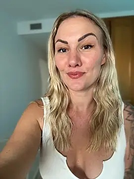 NastyMilf_ – webcam-show