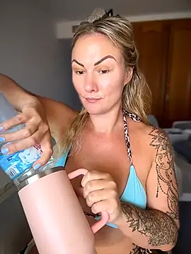 Show de NastyMilf_ na webcam