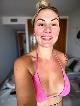 NastyMilf_n Webbikameraesitys